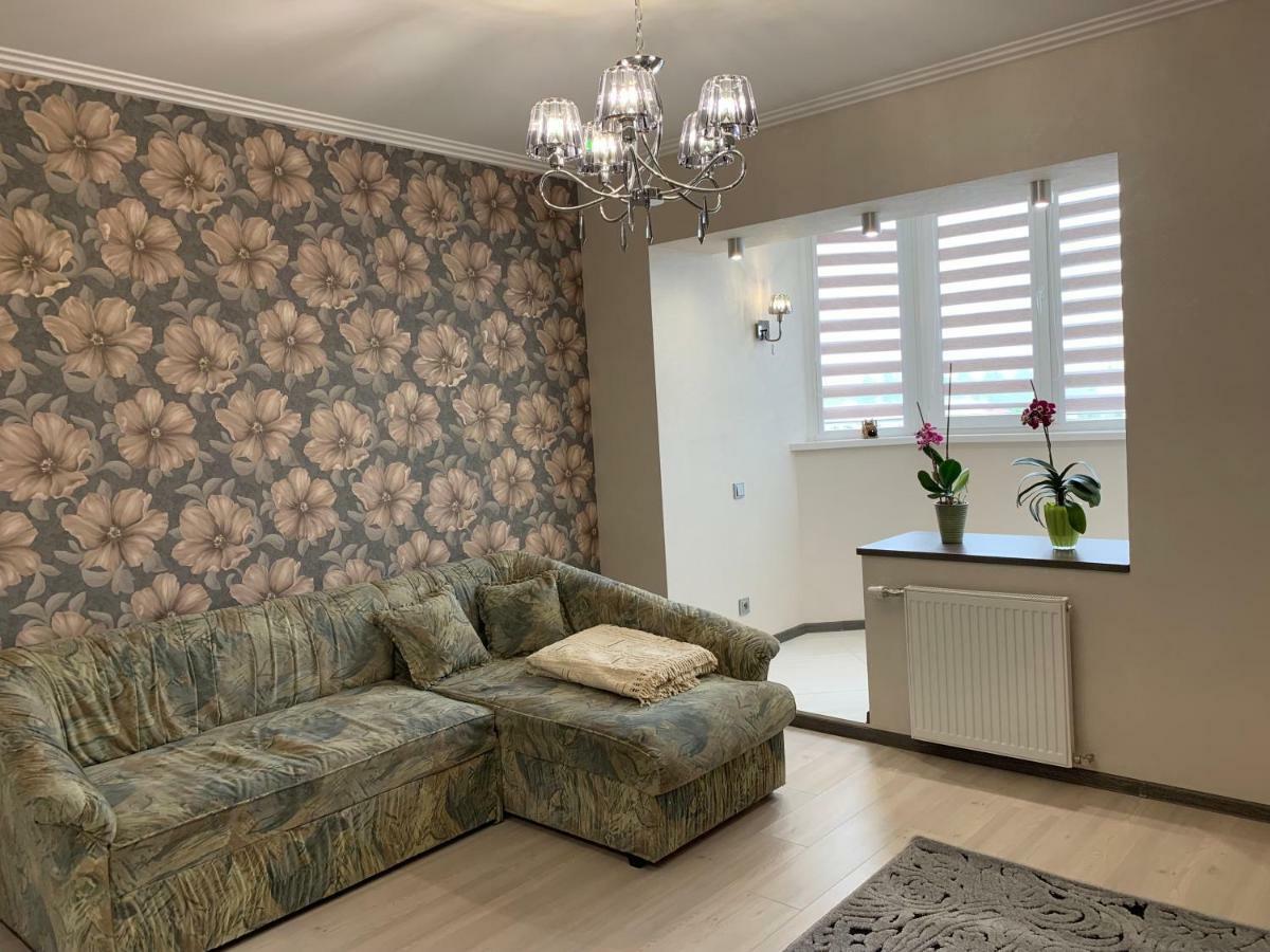 Apartment Near The Forest กรอดโน ภายนอก รูปภาพ