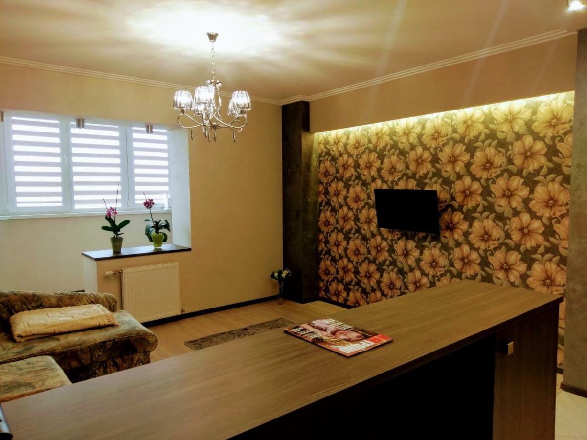 Apartment Near The Forest กรอดโน ภายนอก รูปภาพ