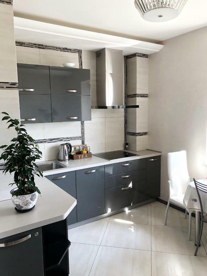 Apartment Near The Forest กรอดโน ภายนอก รูปภาพ